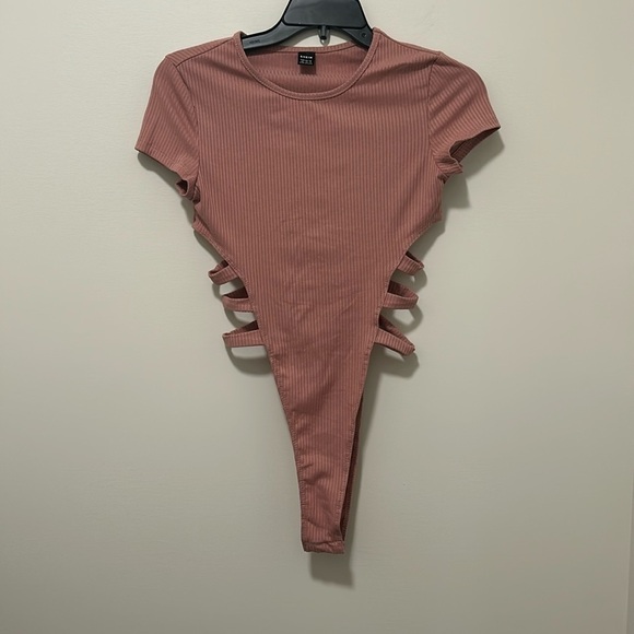 xs small pink shein body suit! - Picture 2 of 4